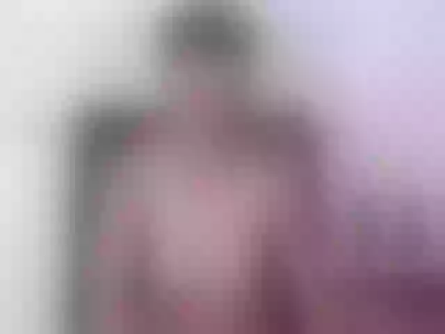 Live sex webcam photo for TamaraRyan #272912476