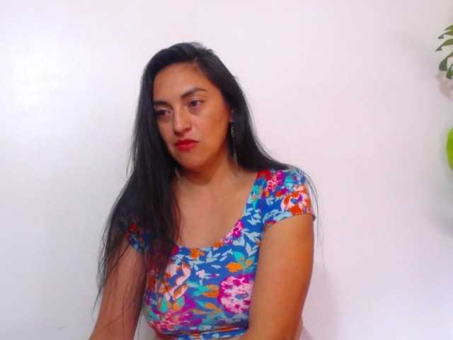 Live sex webcam photo for Tamaraa-- #277986794