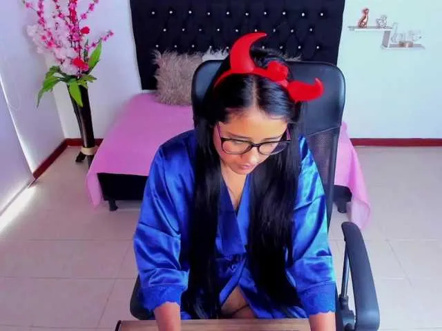 Live sex webcam photo for Tamaracavey #272480888