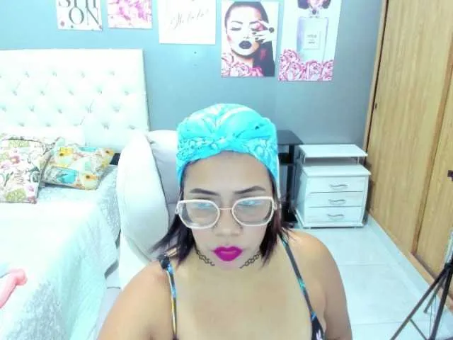 Live sex webcam photo for Tamy-07 #276871820