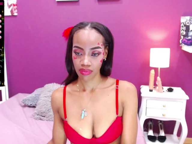 Live sex webcam photo for TamyLynn1 #272416854