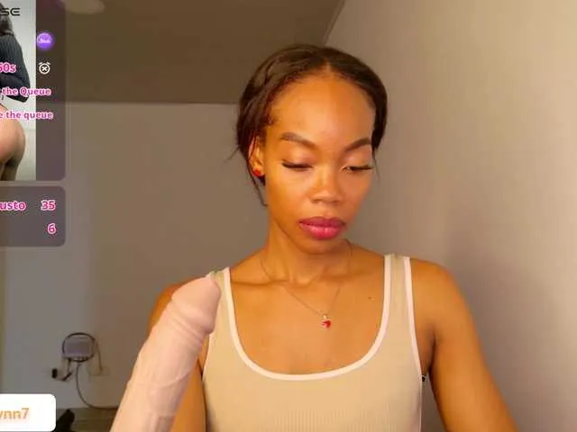 Live sex webcam photo for TamyLynn1 #294214850