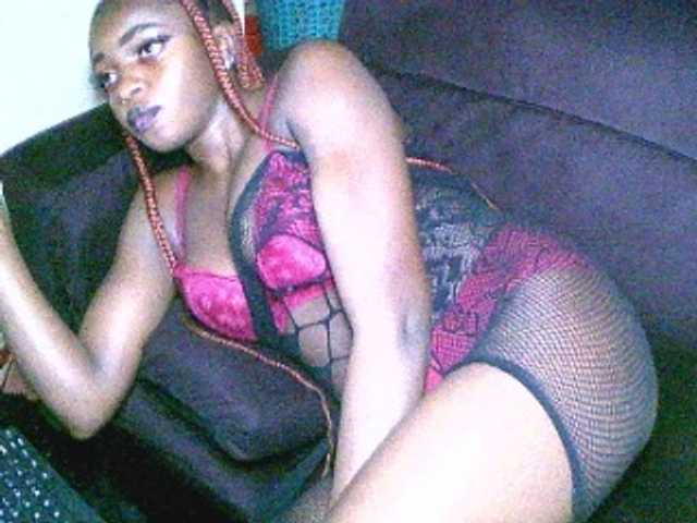 Live sex webcam photo for Tanaxha #277628760