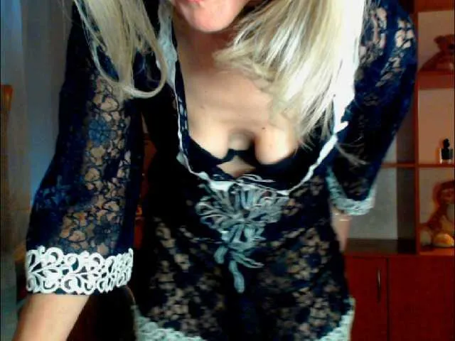 Live sex webcam photo for Tanya6547 #292633579