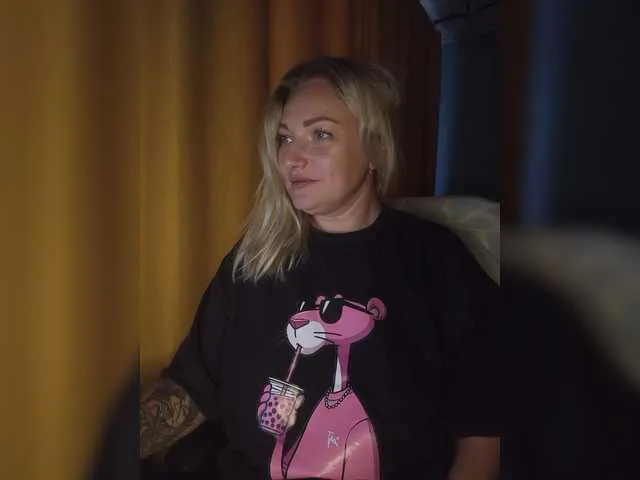 Live sex webcam photo for Tanysha-1 #292175029