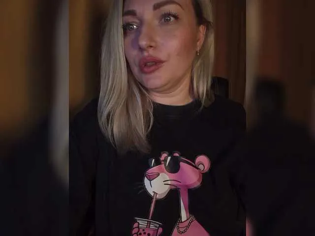 Live sex webcam photo for Tanysha-1 #292306507