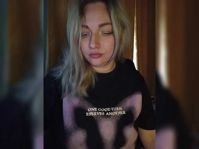 Live sex webcam photo for Tanysha-1 #292320503