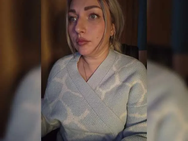 Live sex webcam photo for Tanysha-1 #292346592