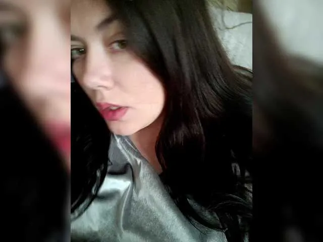 Live sex webcam photo for TaraRid #290646203