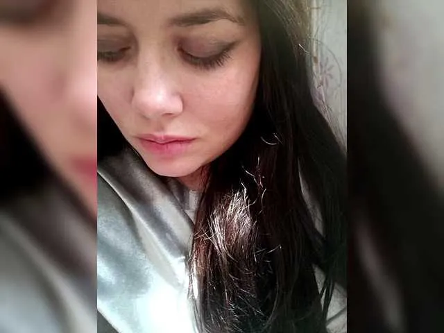 Live sex webcam photo for TaraRid #290669394