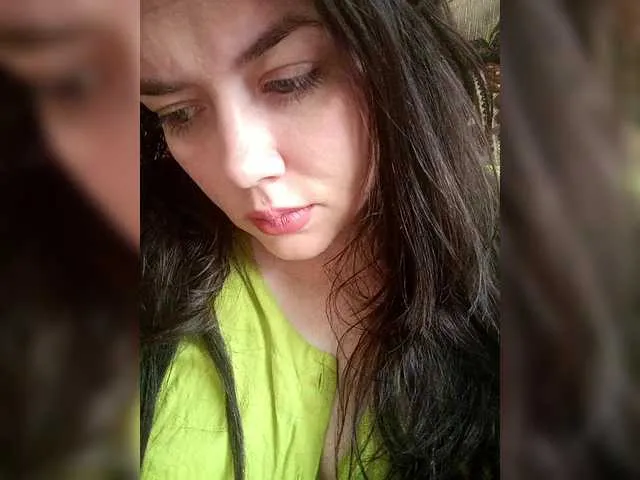 Live sex webcam photo for TaraRid #290763541