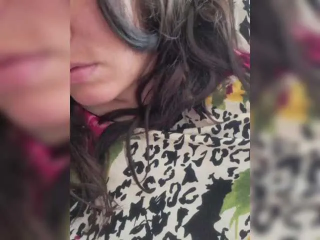 Live sex webcam photo for TaraRid #291480429