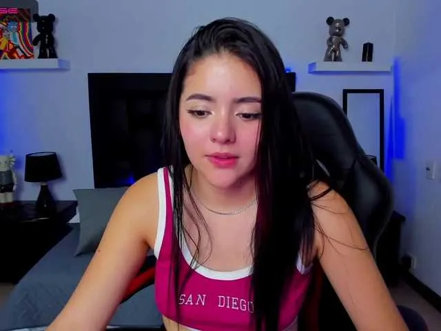 Live sex webcam photo for Tasha-cooper1 #272480745