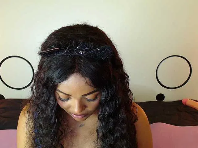 Live sex webcam photo for TashaDex #290787902