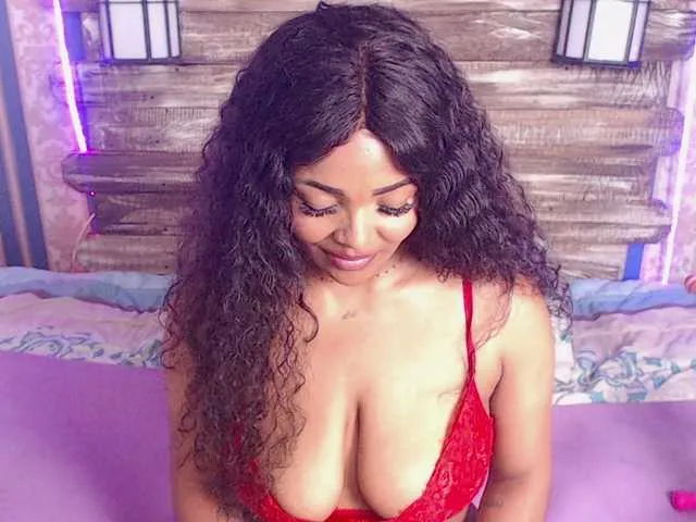 Live sex webcam photo for TashaDex #290817269