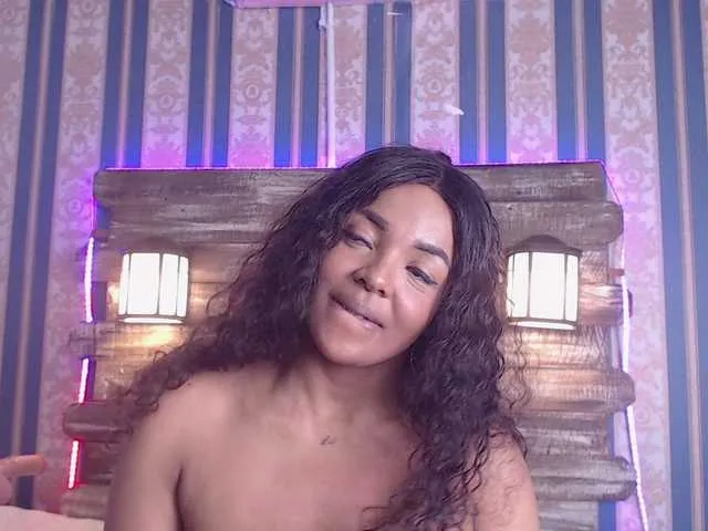 Live sex webcam photo for TashaDex #291174999