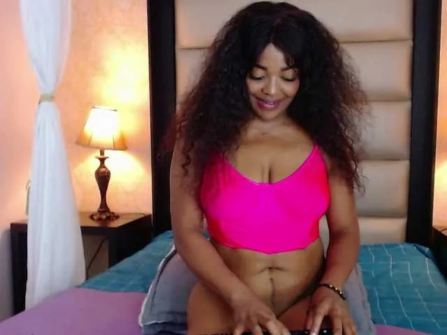 Live sex webcam photo for TashaDex #291652399