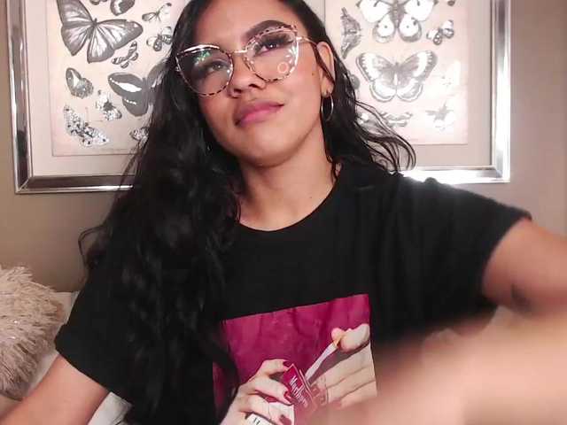 Live sex webcam photo for TashaRay #271841031