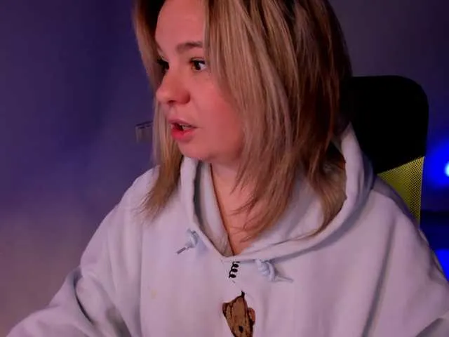 Live sex webcam photo for TashaStar #290992990