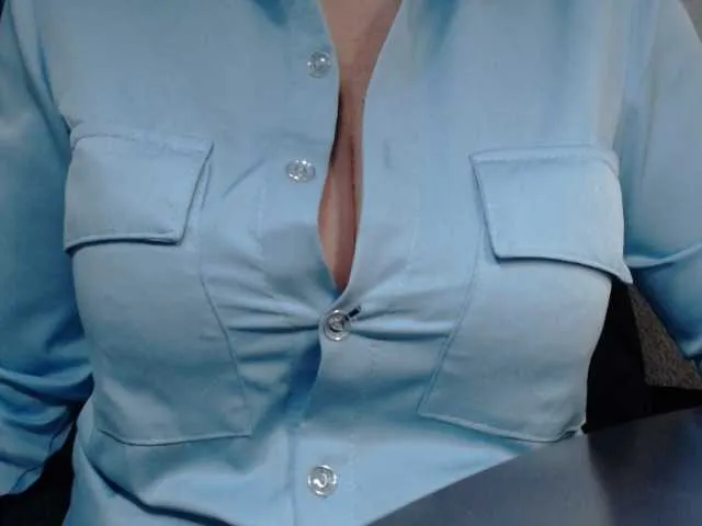 Live sex webcam photo for TashaVaoli #275987270