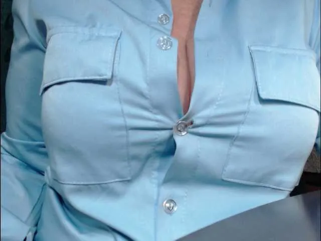 Live sex webcam photo for TashaVaoli #276443900