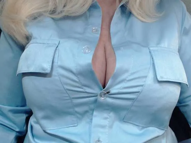 Live sex webcam photo for TashaVaoli #278131480