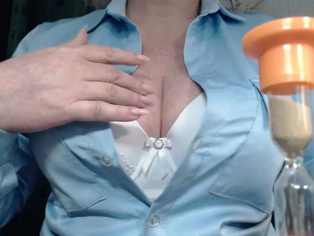 Live sex webcam photo for TashaVaoli #278183107