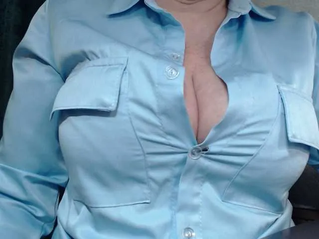 Live sex webcam photo for TashaVaoli #278199721