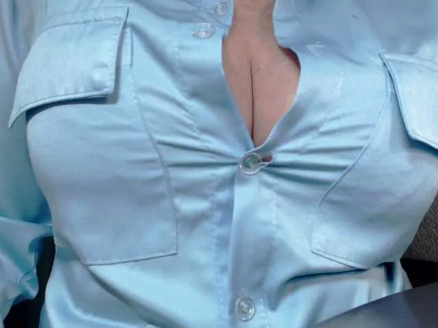 Live sex webcam photo for TashaVaoli #288969417