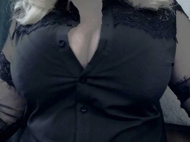 Live sex webcam photo for TashaVaoli #291123906