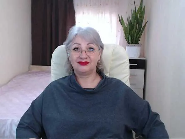 Live sex webcam photo for Tashyncik #277887281