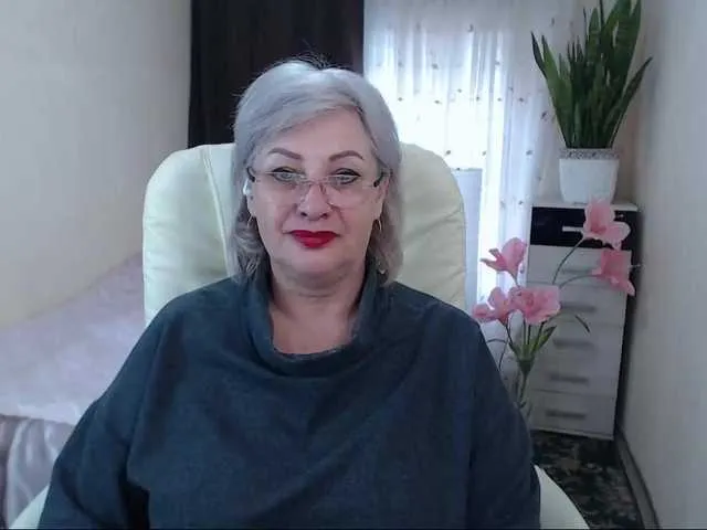 Live sex webcam photo for Tashyncik #277958424