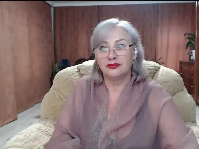 Live sex webcam photo for Tashyncik #285646263