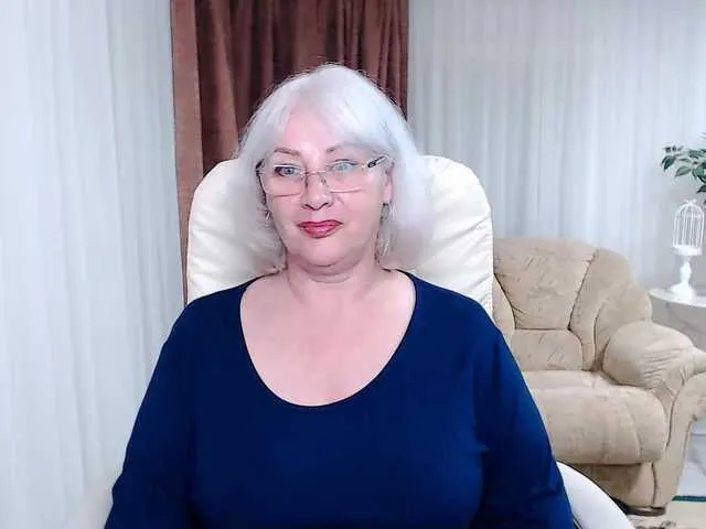 Live sex webcam photo for Tashyncik #291180559