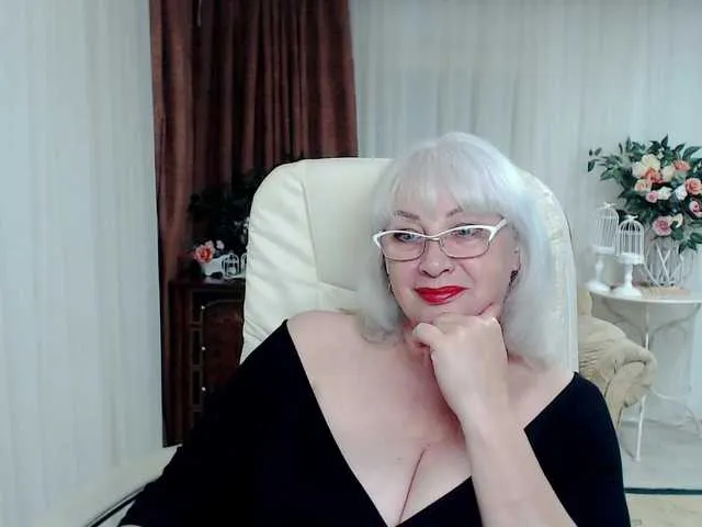 Live sex webcam photo for Tashyncik #291832807