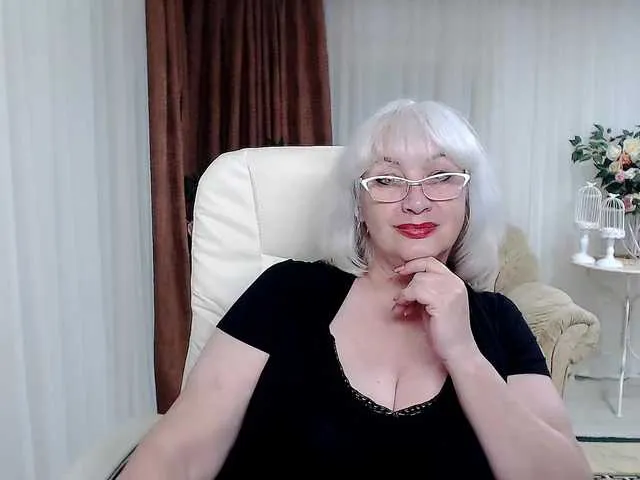 Live sex webcam photo for Tashyncik #291935397