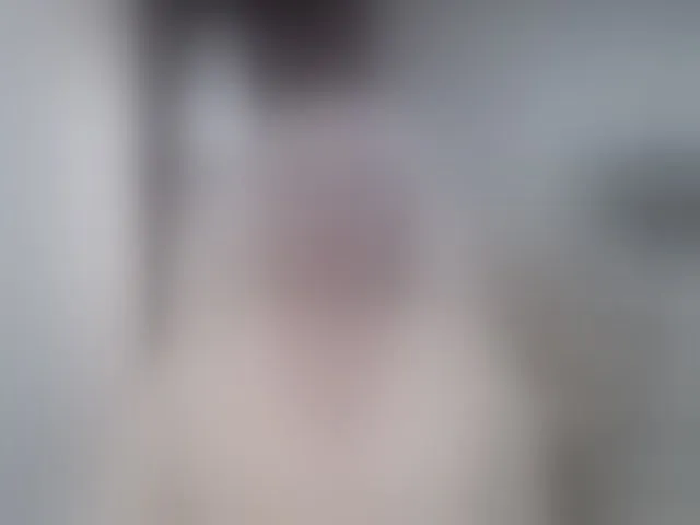 Live sex webcam photo for Tashyncik #293145499
