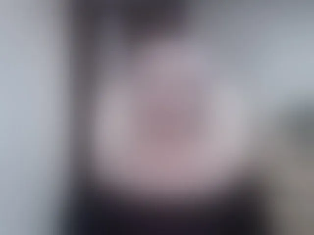 Live sex webcam photo for Tashyncik #293456051