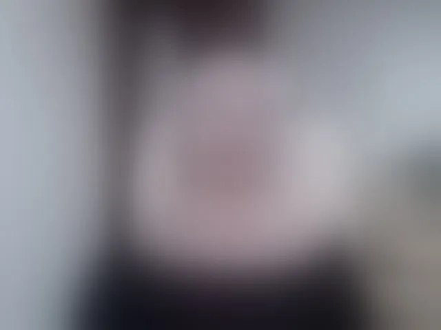 Live sex webcam photo for Tashyncik #293472350