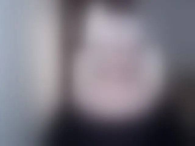 Live sex webcam photo for Tashyncik #293740831