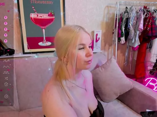 Live sex webcam photo for Tasty-booty #290990211