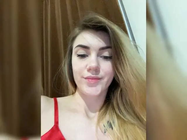 Live sex webcam photo for TastyBeby #272034432