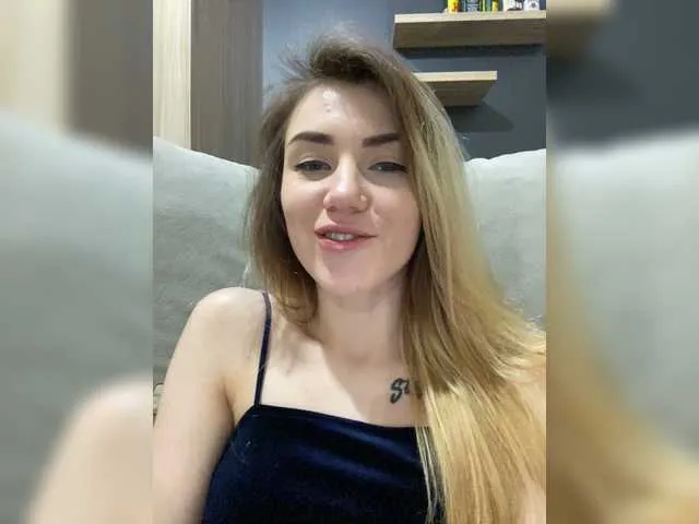 Live sex webcam photo for TastyBeby #272296917