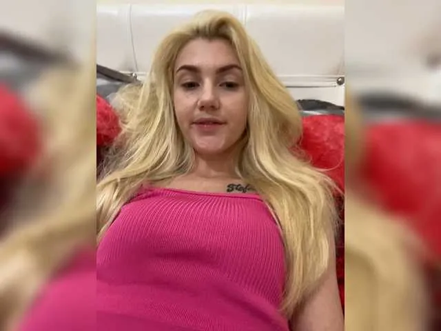 Live sex webcam photo for TastyBeby #273560613