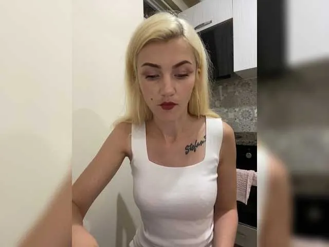 Live sex webcam photo for TastyBeby #273626466