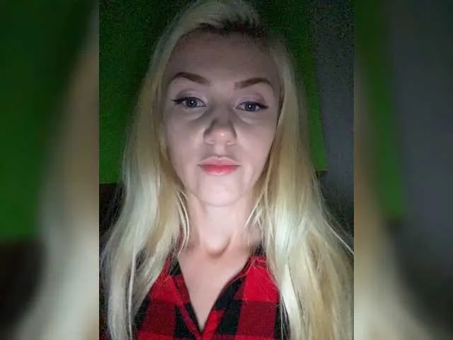 Live sex webcam photo for TastyBeby #273796968