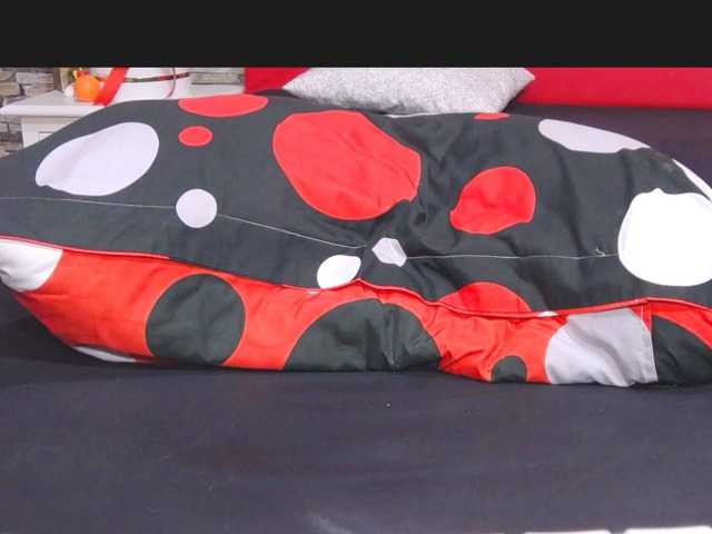 Live sex webcam photo for TastyShow #274104844