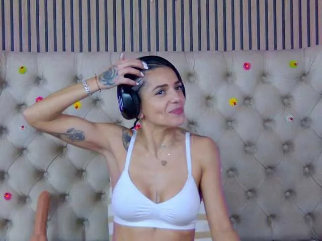 Live sex webcam photo for TastyShow #292753676