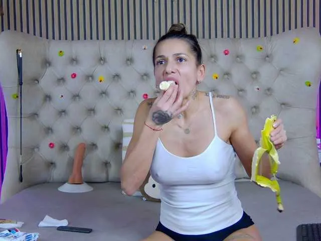 Live sex webcam photo for TastyShow #292991344