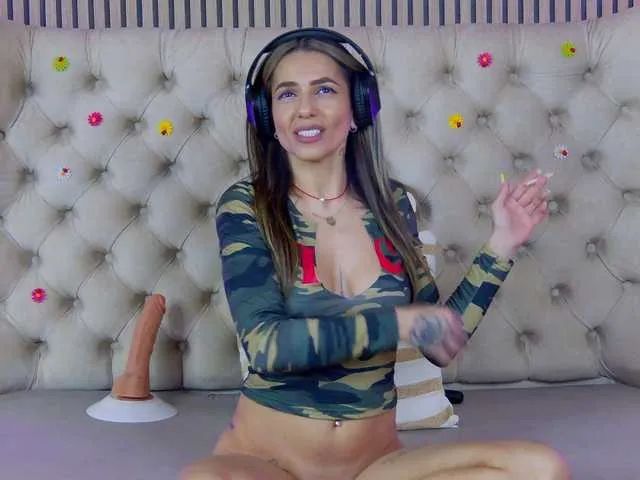 Live sex webcam photo for TastyShow #293092443